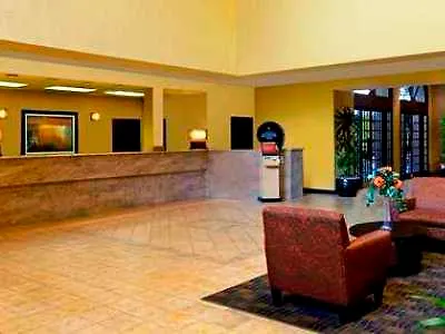 Embassy By Hilton Phoenix 4*