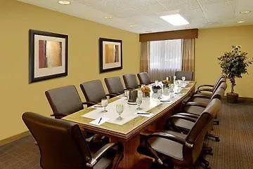 Embassy By Hilton Phoenix Hotel 4*