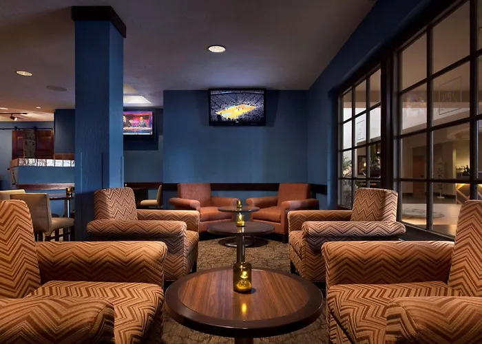 Embassy By Hilton Phoenix 4*