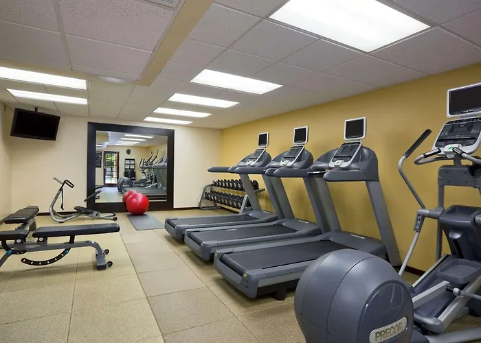 Hotel Embassy By Hilton Phoenix 4*