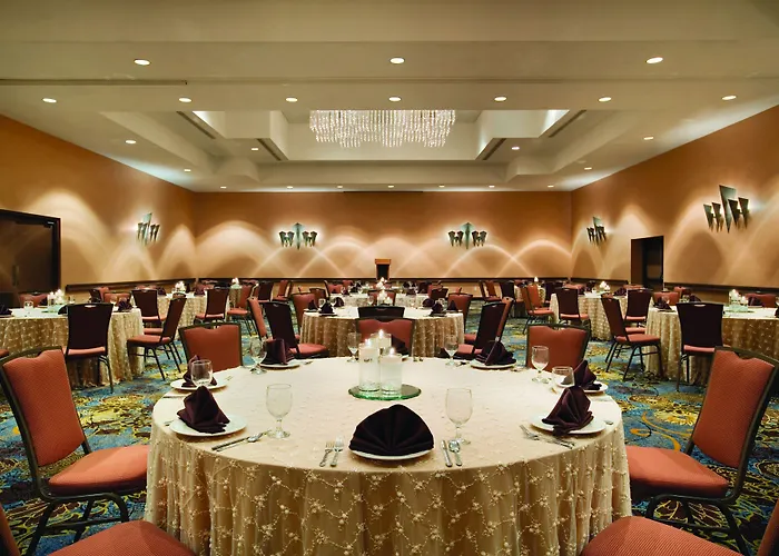 Embassy By Hilton Phoenix Hotel Tempe