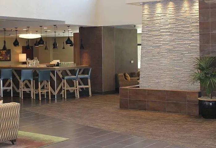 Hotel Embassy By Hilton Phoenix Tempe