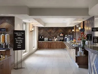 Hotel Embassy By Hilton Phoenix 4*