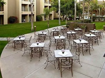 Embassy By Hilton Phoenix Hotel